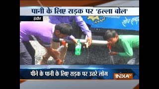 Madhya Pradesh: People stage protest against shortage of water in Indore