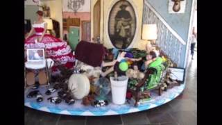 En la Barberia no se Llora (No Crying Allowed in the Barbershop) Khan Academy Parody by HS