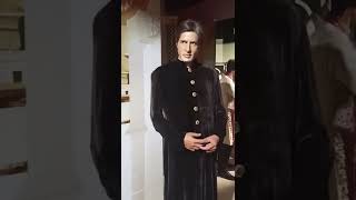 Hrithik Roshan and Amithabh bachan statue in wax museum, New York /       Pl subscribe to my channel