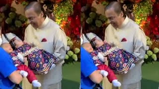 Mukesh Ambani's daughter Isha Ambani's Twin's First look & Birthday celebration at Ambani House