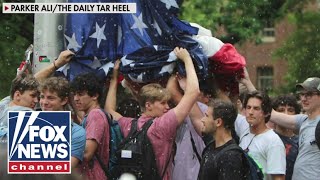 Country star John Rich reacts to UNC students protecting US flag: They were ‘rai