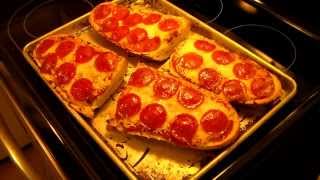 Hailey Bieber TikTok Pizza Toast Dinner Reinvented