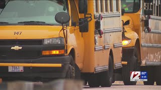 Sleep expert explains benefits of later school start times for teens