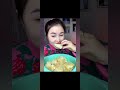 eating ice asmr her crunchy ice ❄️ 吃冰 ｜ 얼음 먹기 ｜ 氷を食べる