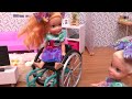 First Day with the leg cast ! Elsa and Anna toddlers help with recovery