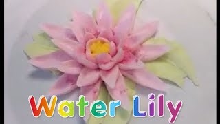 How to pipe a Buttercream Water Lily