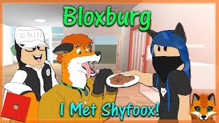 Roblox Bloxburg I Met Shyfoox 1 Hd - roblox crossed paws wip i met shyfoox phini hd