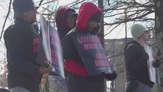Huntsville letter carriers rally as USPS contract expiration approaches