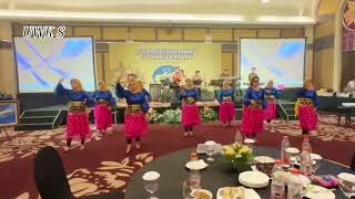 Hikayat Cinta line dance koreo Wiwied Uld cab Sby Demo by ARDHA NARESWARI UWKS