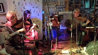 Talented Scottish musicians Jonny Hardie \u0026 Charlie McKerron perform 'Rob Roy MacGregor' Dec 2018