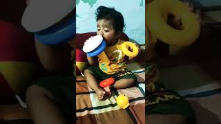 ତୁ ଆମର ହସ ଖୁସି ତୁ ଆଖିର ତାରା#odia song#motherslove#playtime#10monthold😘😘😘