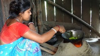 পুরোপুরি নিরামিষ আলু পটলের ডালনা//Pointed Gourd Potato curry//Delicious Village Cooking: