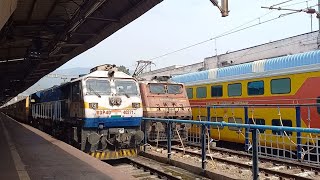 LTT - VSKP EXPRESS  ARRIVAL VISAKHAPATNAM JUNCTION RAILWAY STATION