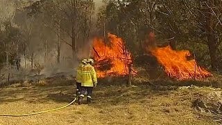 Australia fears 'mega-fire'