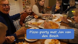 Pizza-party bij de familie Blom met Jan van den Bosch