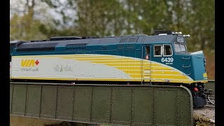 Rapido Trains Via Rail F40PH-2D Rebuilt