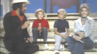 Bobby Bare and family Singing In The Kitchen