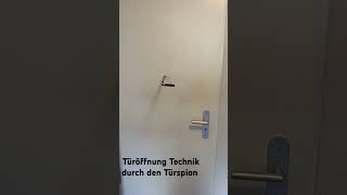 Schlüsseldienst Notdienst Türöffnung über den Türspion in Heilbronn bei First Class Schlüsseldienst