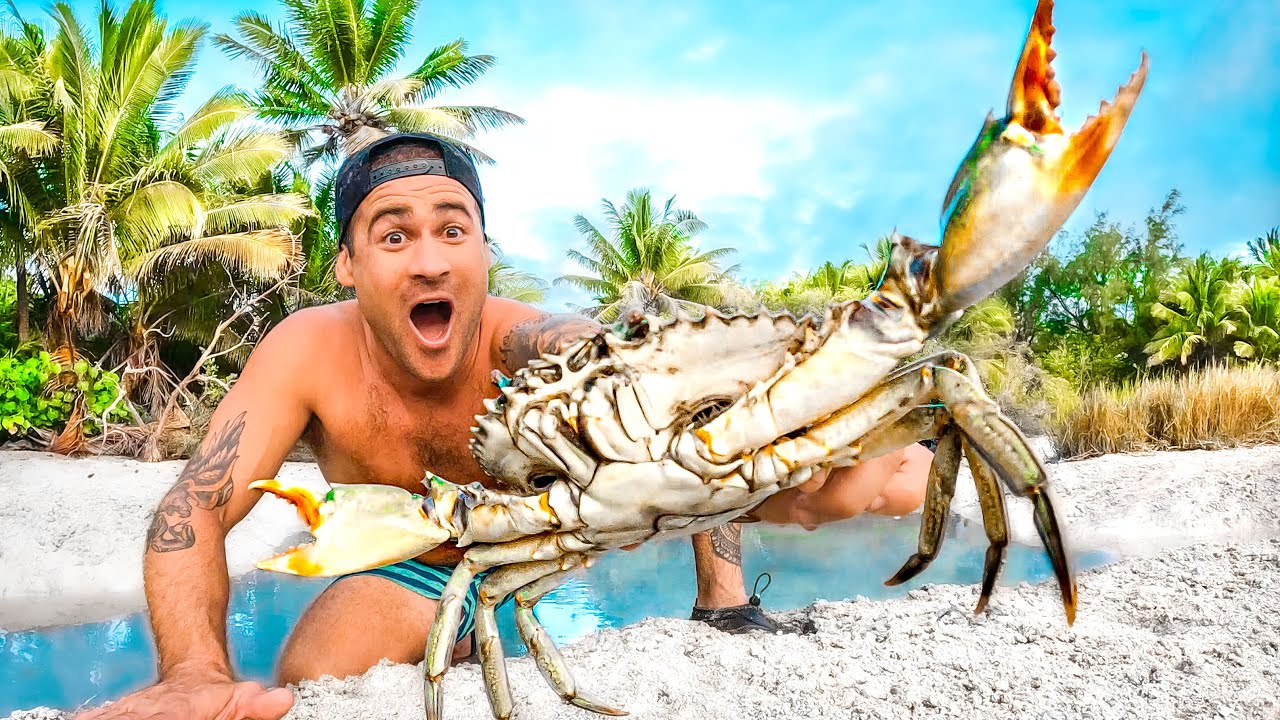 Giant Crab On Tropical Island Catch And Cook Youtube