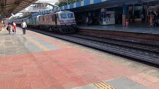 Karnavati Express skipping Navsari at good speed