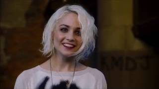 (Sense8) Will and Riley's first encounter