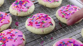 Copycat Lofthouse Soft Frosted Sugar Cookie Recipe