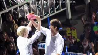 [HD Fancam] 120414 SS4 Shanghai 【 EunHae ~♥ 】 Donghae say : Eunhyuk likes me !!