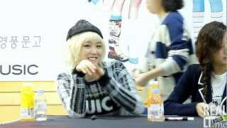 121213 Hellovenus Lime Autograph Session