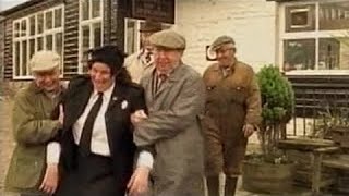 Last Of The Summer Wine S22 E03 The Missing Bus Of Mrs Avery