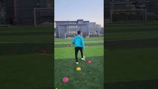 #football #footballshorts #shortvideo #shorts #footballtraining #soccer #soccercoach #coach