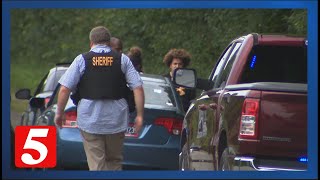 Suspect captured in Williamson County after reportedly stabbing two people overnight