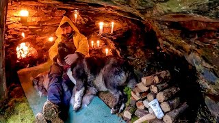 7 Days BUSHCRAFT Winter Camping in Rain Forest; Build EMERGENCY Survival SHELTERS & Fireplace - DIY