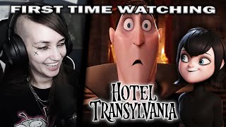 I CAN’T BELIEVE I DIDN’T WATCH THIS SOONER! | 90's Kid Reacts To HOTEL TRANSYLVANIA | (commentary)