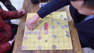 坑殺新手最狠的象棋！孫浩宇大師暴力踢館，讓雙馬演繹絕妙殺局