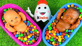 2 Minutes Satisfying with ASMR Mixing Candy \u0026 Funny Make Up in Three Bathtubs with M\u0026M's Slime Video