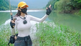 산골짜기 절벽 아래 배스 낚시⛰ fishing rock walls