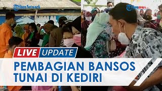 Penampakan Ribuan Warga Berdesakan Demi Dapat Bansos di Kediri, Petugas Kewalahan Halau Masyarakat