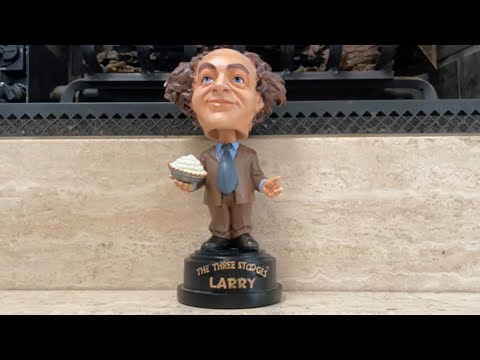 The Three Stooges Bobbleheads: Talking Larry Fine - YouTube