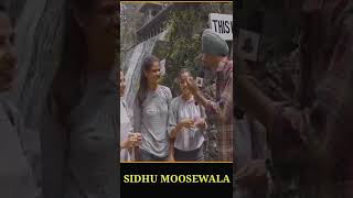 Sidhu Moosewala | Girls About Sidhu Moosewala ਵੇਖੋ ਕਿਵੇਂ ਫੈਨ ਸੀ ਦੁਨੀਆਂ ਸਿੱਧੂ ਦੀ #shorts