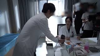 【BTS】杨幂白宇片场搞笑日常！💖谢谢你医生Thank you Doctor（杨幂Yang Mi/白宇Bai Yu）