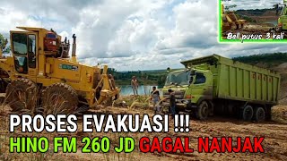 PROSES EVAKUASI UNIT HINO FM 260 JD GAGAL NANJAK