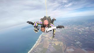 Monterey bay skydiving California - 18000 feet (My first skydive)