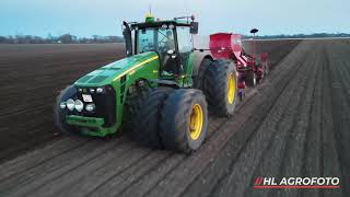 John Deere 8430 with subsoiler and Kvernland U-Drill 4000
