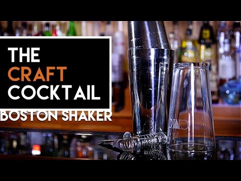 沙 How To Use A Boston Shaker Basic Shaker Techniques Youtube