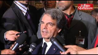 Governo Letta, Brunetta show in sala stampa al Senato