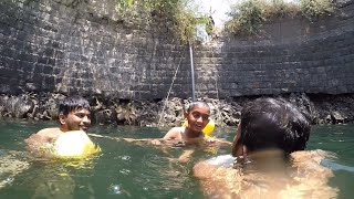 गावाकडे लहान मुलांना पोहायला कसे शिकवतात😍 #Marathivlog | Gavakadcha Vlog 10  #swimming #villagelife