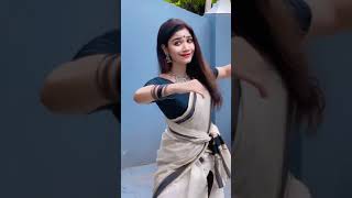 സാരിയിൽ നീ സുന്ദരി ആണല്ലോ / Jasnya New TikTok Video / Mallu TikTok Video #Shorts