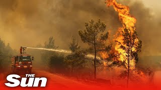 Fire crews continue to tackle wildfires in Turkey as death toll reaches 4