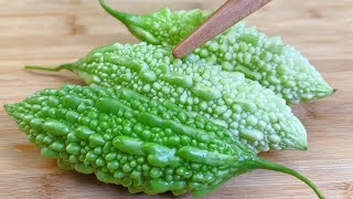 It turns out that frying bitter gourd should not be oiled first. I will teach you a trick. Bitter go