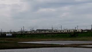 東北本線普通列車2126M＿日和田駅付近＿水の張った田圃を手前に撮影＿2024年5月